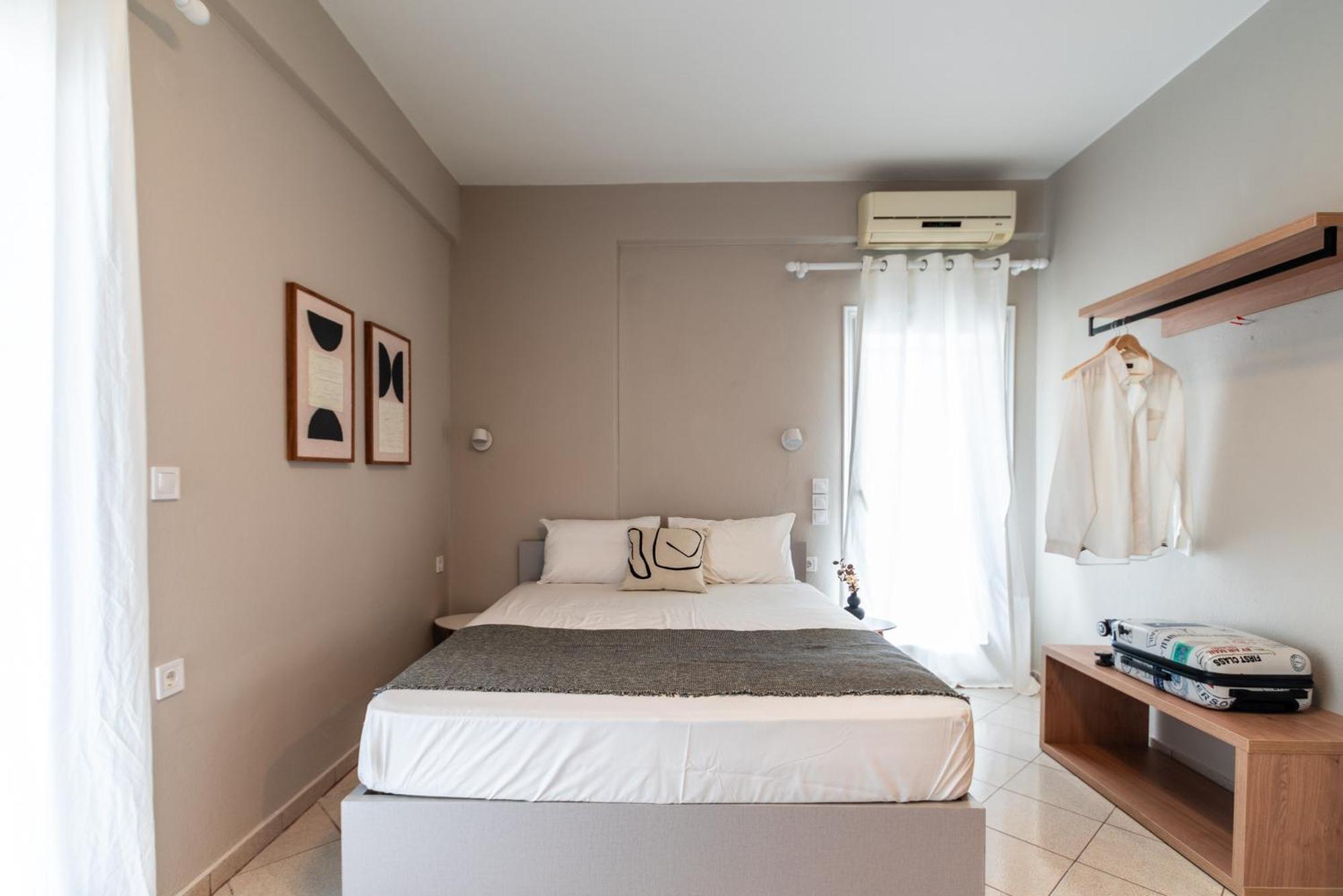 Blue Hug Apartment Plataria